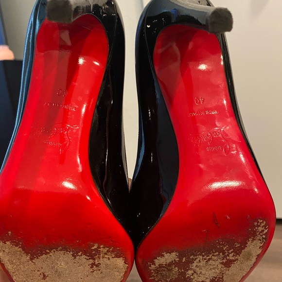 Christian Louboutin Black Patent Red Sole Pump - Picture 5 of 5